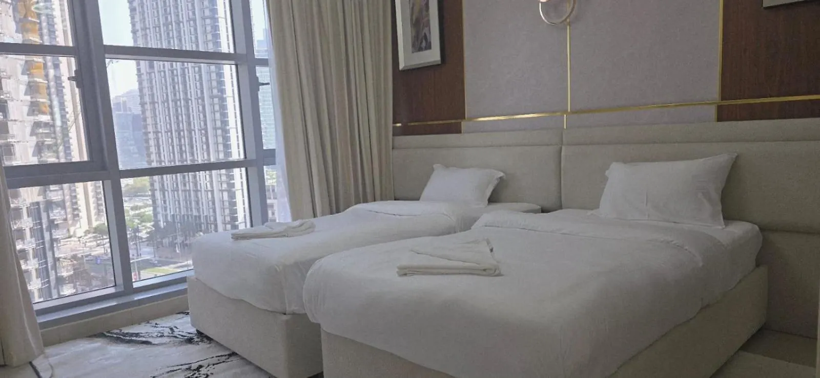 13Stnd- Luxury 2Bhk - Near Burj Khalifa - Free Parking - Downtown Apartment Dubai 0*,  United Arab Emirates