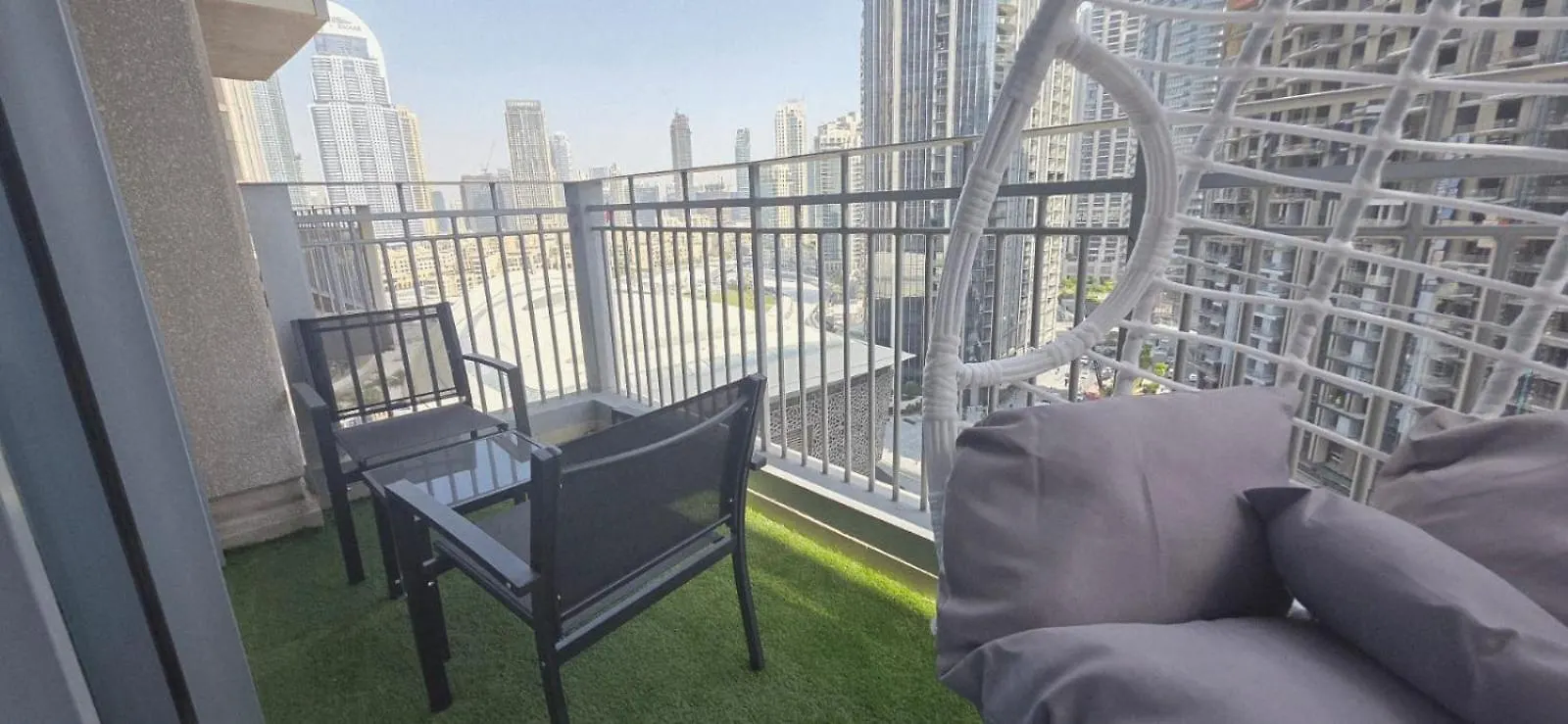13Stnd- Luxury 2Bhk - Near Burj Khalifa - Free Parking - Downtown Apartment Dubai